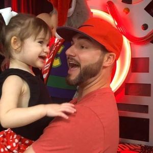 Meet your Posher, Lawrence